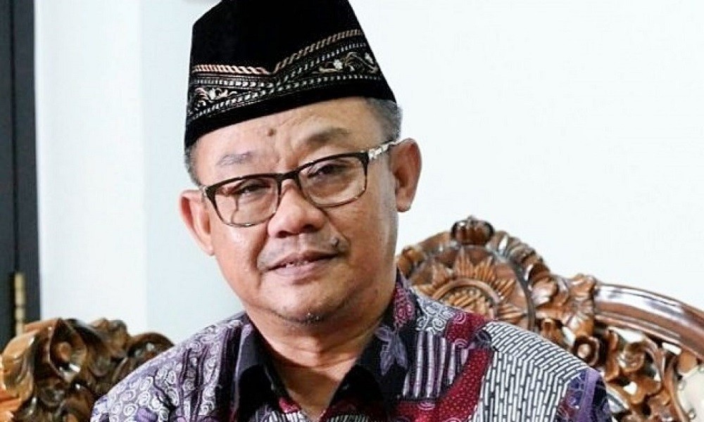 28  Pimpinan Pusat (PP) Muhammadiyah menegaskan anggota maupun unsur pimpinan persyarikatan bakal nonaktif dari kepengurusan apabila memutuskan masuk dalam tim sukses pasangan calon presiden dan wakil presiden pada Pemilu 2024.